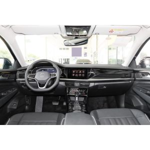 VW Pa-ssat 330TSI LED IQ. Light 2.0T Turbo 2023 Euro VI Sedan with Integral Body