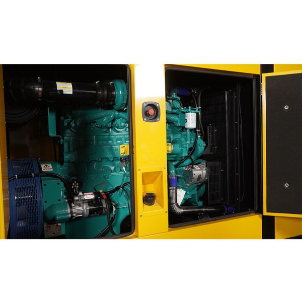 Quality 700kVA 560KW Super Silent Diesel Engines Generators with Advanced Fuel Injection Systems for sale