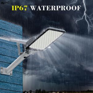 Outdoor Solar Street Light Waterproof Dusk to Dawn Solar Floodlight with Remote