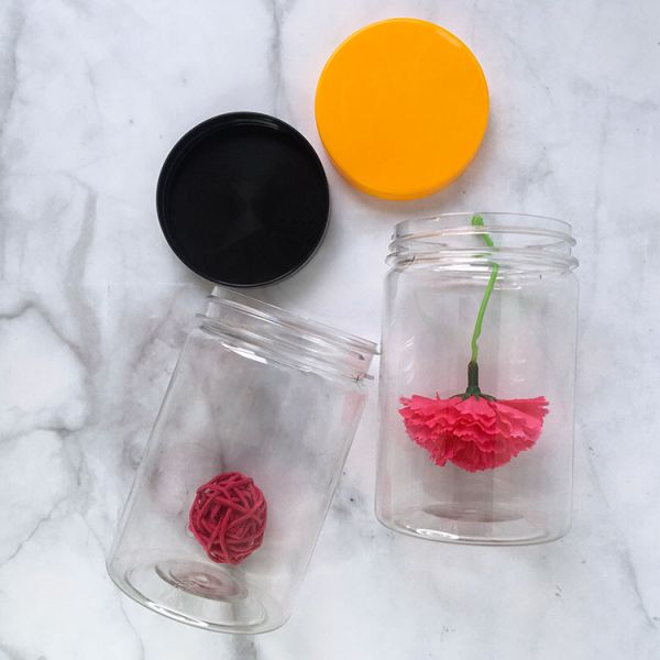 Crystal Clear Leak Proof Storage Containers with Pressure Sensitive Sealing