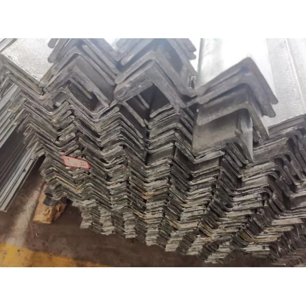Quality Structural Steel Sections Galvanized Steel Equal Angle Hot Rolled For Strengthening Tower for sale