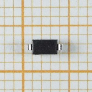 Electronic Components MBR0520LT1G IC Integrated Circuits Schottky Diodes