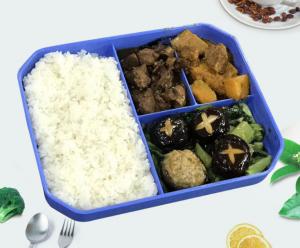 China Children Reusable Plastic Lunch Trays For Social Groups Catering on sale