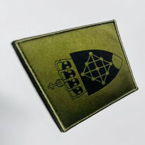 Glossy or Matte Finish Garment Patches Rectangular Customized Logo Durable