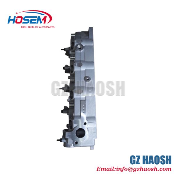 4D56 AUTO ENGINE PARTS Complete Cylinder Head for Mitsubishi
