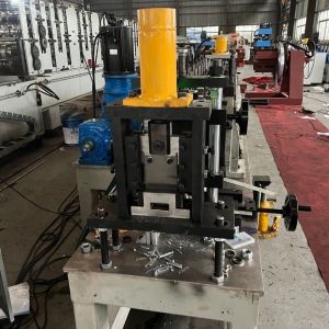 China 1.0mm U Post Profile Roll Forming Equipment Gcr15 Steel Hydraulic Pre Punching on sale