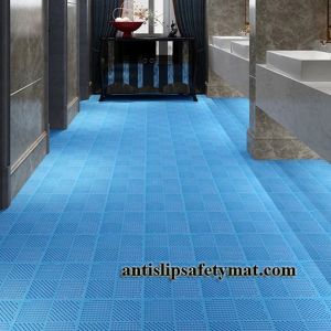 3800g/Sqm 25cm*25cm PVC Interlocking Floor Tiles Anti Skid Modular Drainage Mats