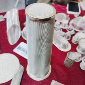 China Plain Weaving Stainless Steel Wire Mesh SS 304 316L 2205 for Filter Cylinder with Customizable Size on sale