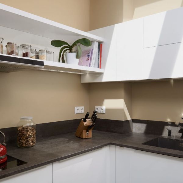 Modern Small U Shaped Kitchen Cabinets High Gloss MDF White Lacquer Kitchen Cabinet