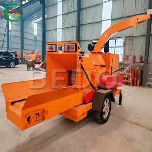 Diesel Mobile Wood Branch Bush Chipper Machine Hydraulic Feeding