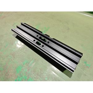 CAT 320 Track Shoe-800mm Triple Grouser track shoe Pitch