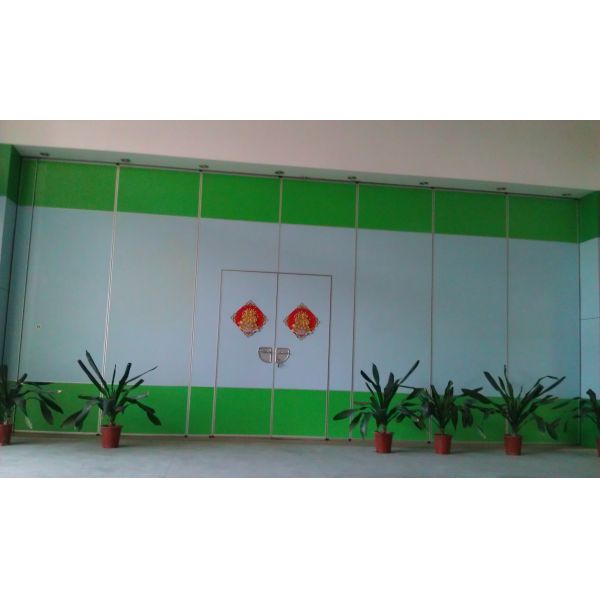 Classroom Sliding Partition Walls / Melamine board Aluminum Folding Door