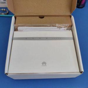 Unlocked B525S-65a 4G LTE WiFi Routers Black Color With SIM Card Slot