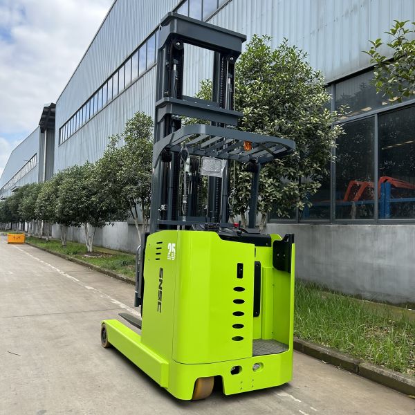SNSC 1.8 2.0 2.5 Ton Electric Reach Truck with Automatic Japan Shimadzu Transmission