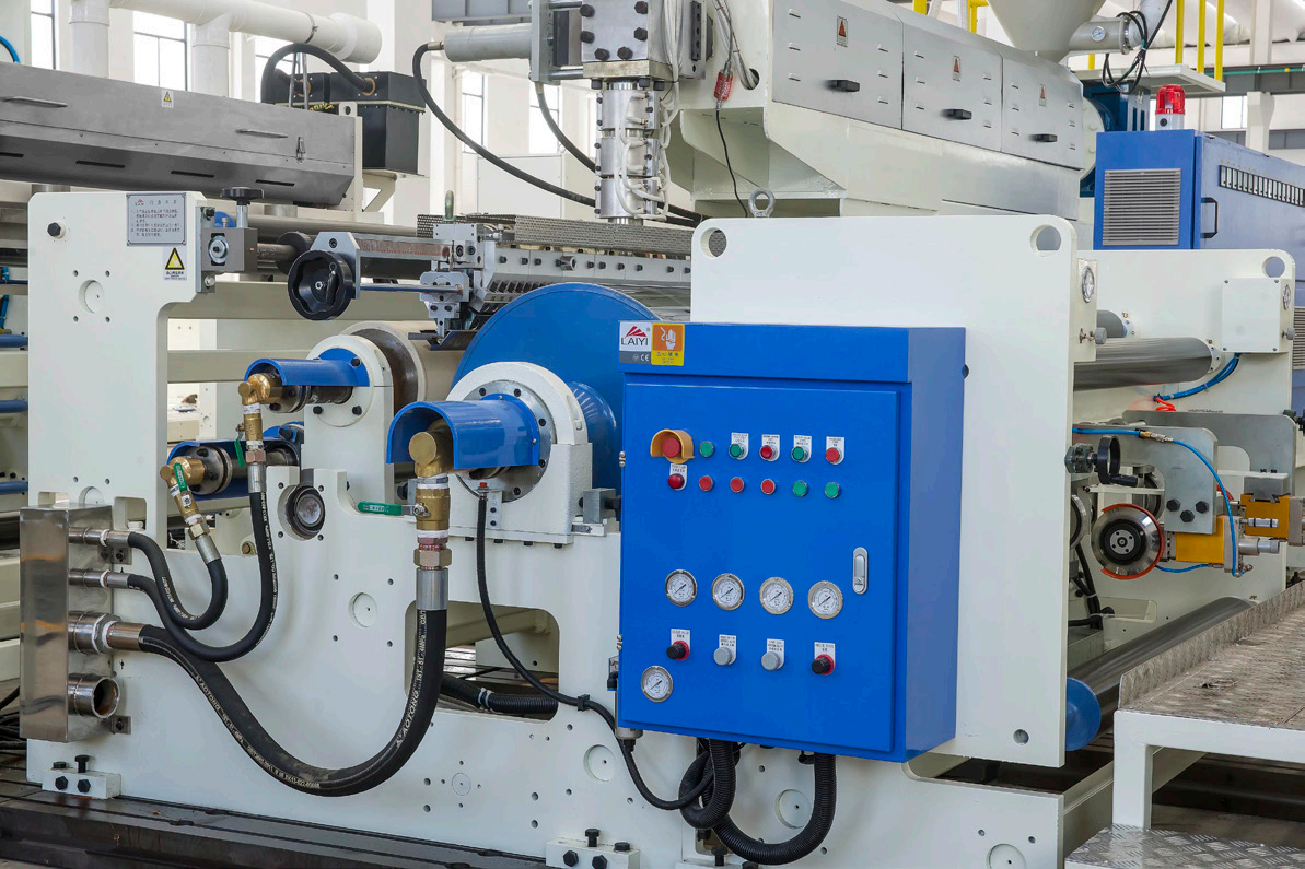 Wholesale High Efficiency Multi-function Multi-layer Extrusion Laminating Machine from china suppliers