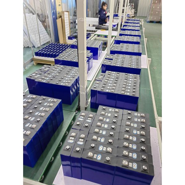 Link-W 23AH Nominal Capacity Prismatic Lithium Cell with 20A Maximum Charging