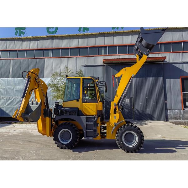 Fuel Efficient Tractor Loader Backhoes 2500kg SNSC30-25 For Versatile Earthmoving