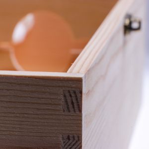 Printed Single Bottle Wooden Wine Box 34.5x17x9cm Size Matt Finish