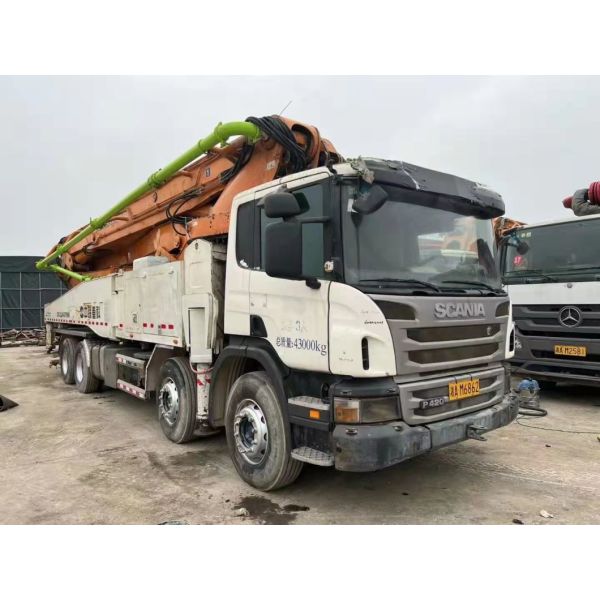 Zoomlion 56m Contractor Used Concrete Pump Second Hand Equipment