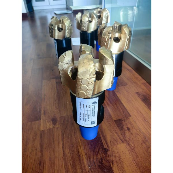 127mm Pdc Rock Drill Bit 4 Blade With 2 3/8 REG Hard Facing Steel Body