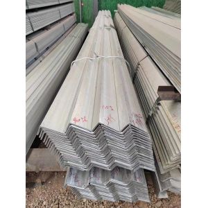 Invoicing by actual weight Hot dip galvanized unequal Angle steel Tolerance ±1%