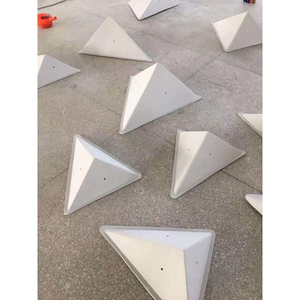 Playground resin Different Rock Climbing Holds Volumes For Adult Climbers