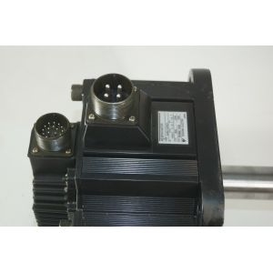 Yaskawa SGMG-05A2ABS AC SERVO MOTOR 3.8A 450W 1500RPM 200V NEW