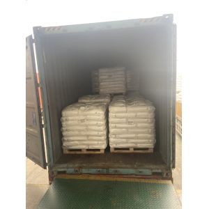80/20 Saturated Polyester Resins Excellent Leveling Polyester Isocyanate Resin