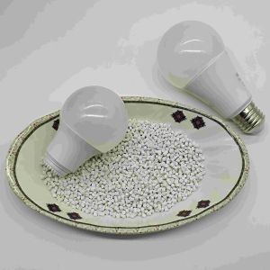 UV Stabilized Polyamide PA6 V0 Flame Retardant Polyamide Granules