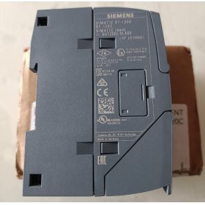 6GT2002-0LA00 Siemens SIMATIC S7-1200 RF120C RFID Communication Module For