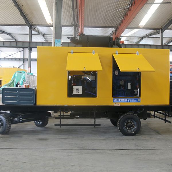 Durable 200KW Trailer TypePortable Diesel Generator , Cummins 6ZTAA13-G2 Mobile Genset