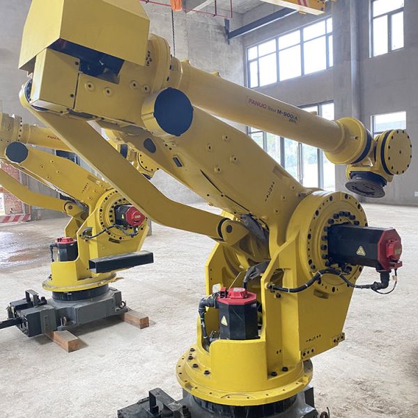 Quality Repeatability ±0.05MM Injection Robot Arm for Consistent and Accurate Production for sale