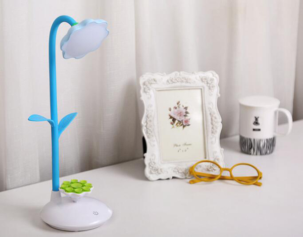 Hot Selling Creative Rechargeable Sunflower LED Desk Lamp With Phone Stand