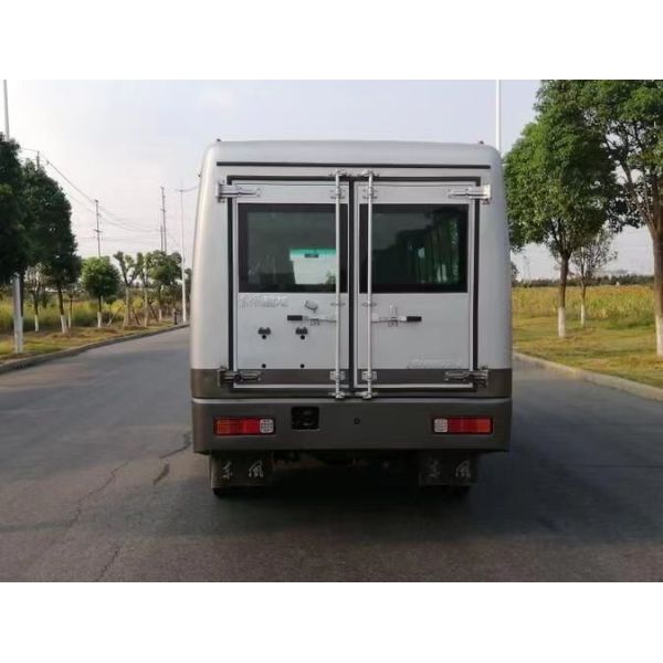Dongfeng Four Wheel Drive Off Road Minibus Highway Bus 10-17 Seats 4×4 Diesel Manual Transmission