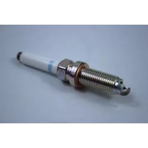 SILZKFR8D7S Car Iridium Spark Plug Automotive Spare Parts Lightweight