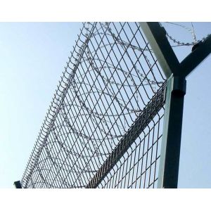 Customized Metal Airport Fence Hot-Dipped Galvanized 3D Wire Fence for Garden at