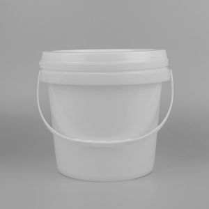 Wholesale Sturdy Plastic Painting Vessel with Pouring Spout from china suppliers