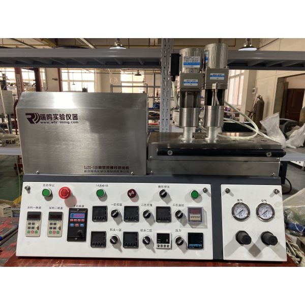 Quality Mini Lab Extruder with 38CrMoALA Screw Material 400x300x400mm Dimensions and 0-300°C Temperature Range for Laboratory Use for sale