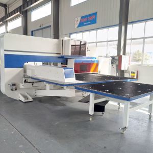 Reliable Stable CNC Sheet Metal Punching Machine High Material Utilization