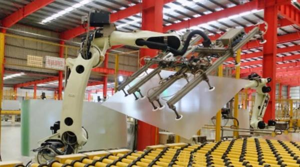 Quality Maximize Palletizing Efficiency Robot Arm With ABB Programming for sale