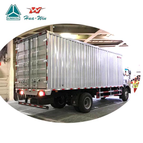 SINOTRUK HOWO 4x2 mobile workshop truck