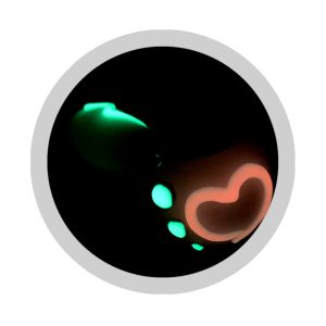 Heart Luminous Glass Smoking Pipe Borosilicate Glass Material With Mixed Color