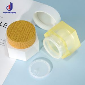 PP / Acrylic Refillable Cosmetic Bottles 100ml Square Perfume Bottle Custom