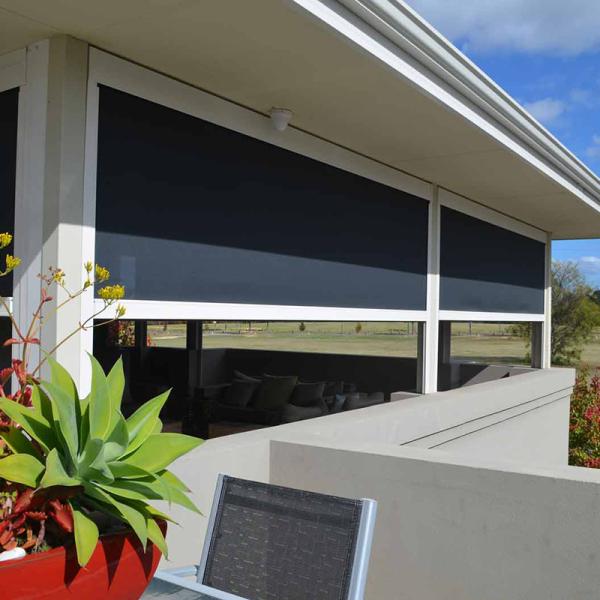 Customized Heavy Duty Zip Track Blinds Polyester UV Coating Wall Switch