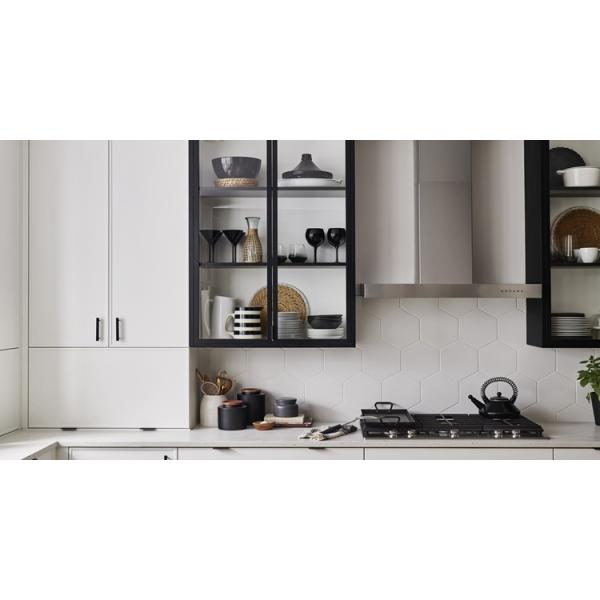 Smart Solid Wood Lacquer Cabinets for Modular Kitchen in Contemporary Apartments