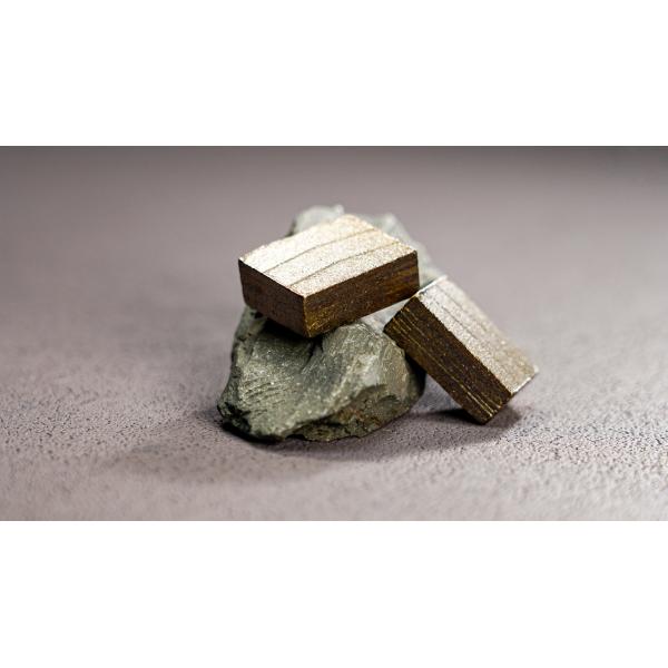 Polished Finish M and Flat Shape Diamond Sintered Segment for Sandstone Cutting Tools