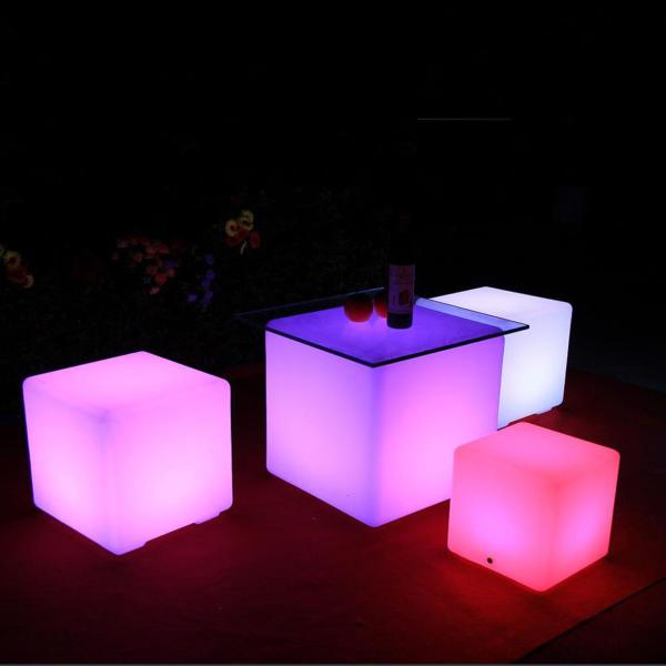 PE Material Light Up Cube Chair , Illuminated Outdoor LED Cube Seat