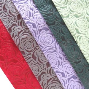 Waterproof Embossed Polyester Florist Wrapping Paper Roll Big Rose Pattern 60cm