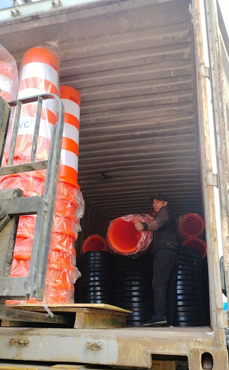 1100MM PE Plastic Traffic Barrel Drum with Rubber Base for Road Safety and