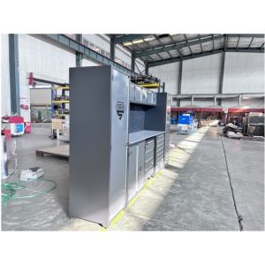 Maximize Your Garage Space with Heavy Duty Wheels Assembly Garage Cabinets